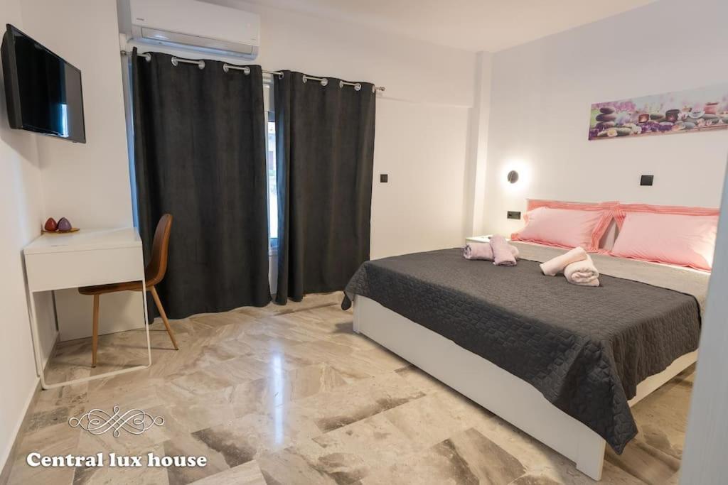 Central Lux House Каламата Экстерьер фото