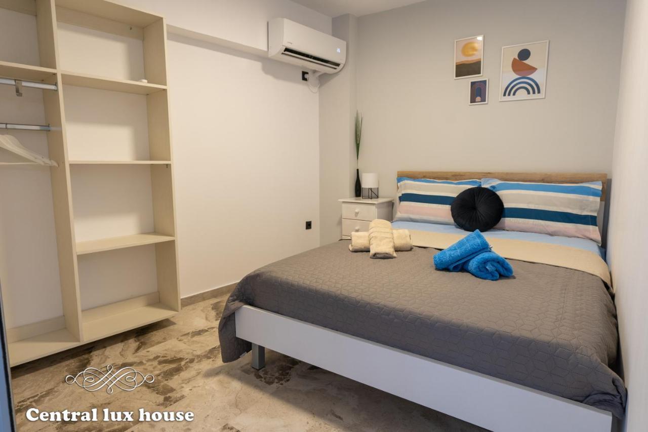Central Lux House Каламата Экстерьер фото