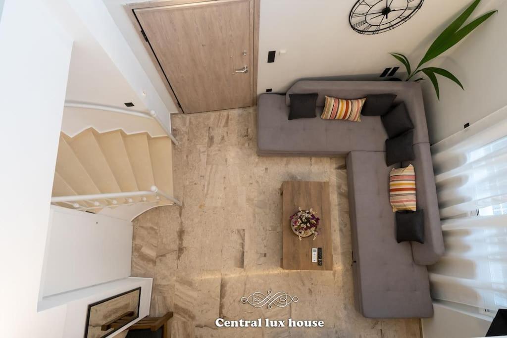 Central Lux House Каламата Экстерьер фото