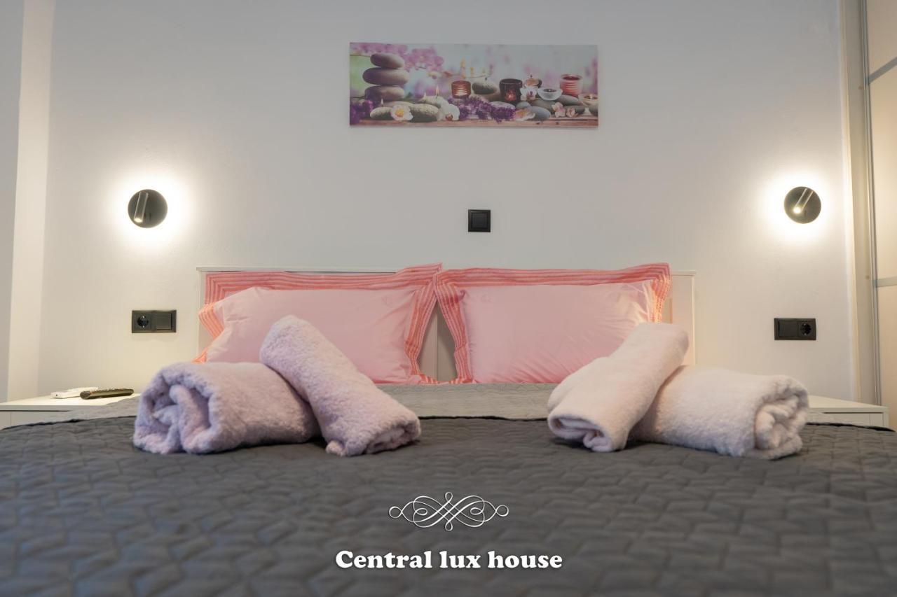 Central Lux House Каламата Экстерьер фото
